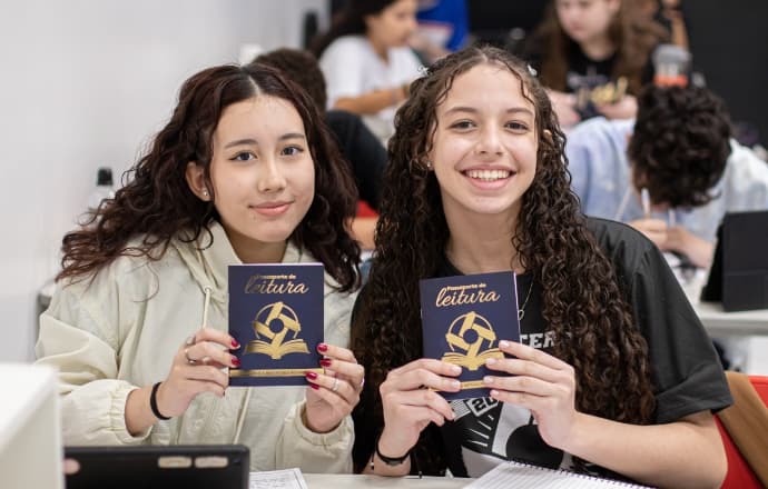 https://painel-colegio.codiehost.com.br/imagens/Produtos/4/20af83d7-5d9d-4eb6-9cd9-c6d5c69e381a.jpg
