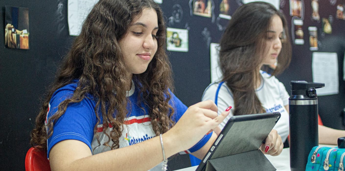 https://painel-colegio.codiehost.com.br/uploads/133377082739444186.jpg